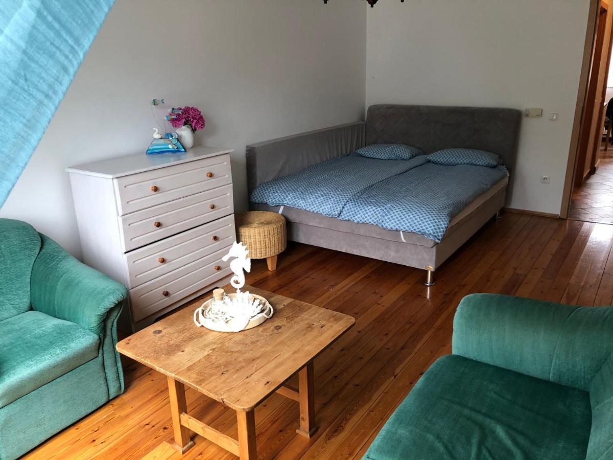 Capri Apartman Eger Luaran gambar